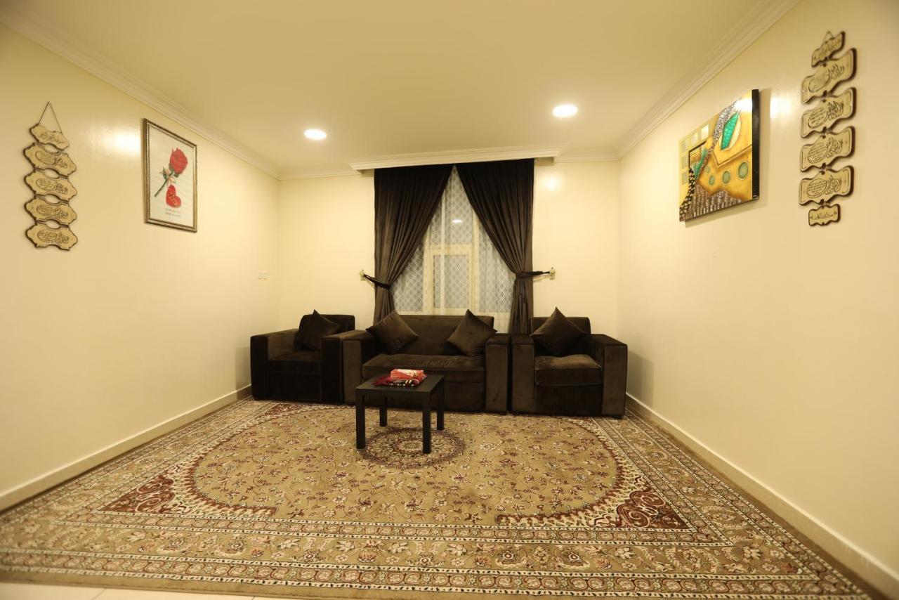 Al Eairy Apartment- Dammam 3 Al Mubarakiyah Luaran gambar